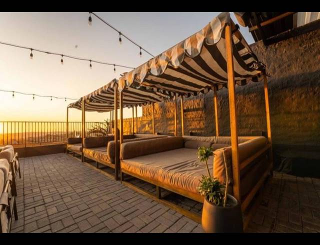 2 BEDROOM APARTMENT FOR SALE IN SANDOWN